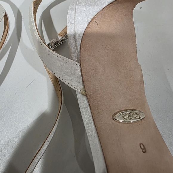 Badgley Mischka Rider Stiletto Heel - Picture 8 of 9